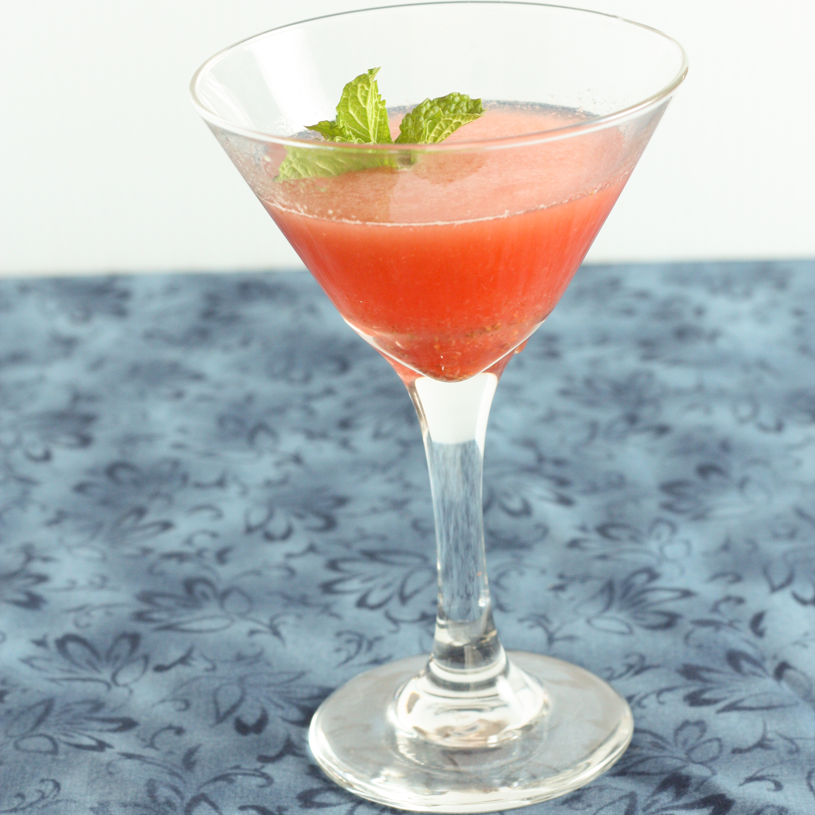 Strawberry Mint Lemonade Cocktails